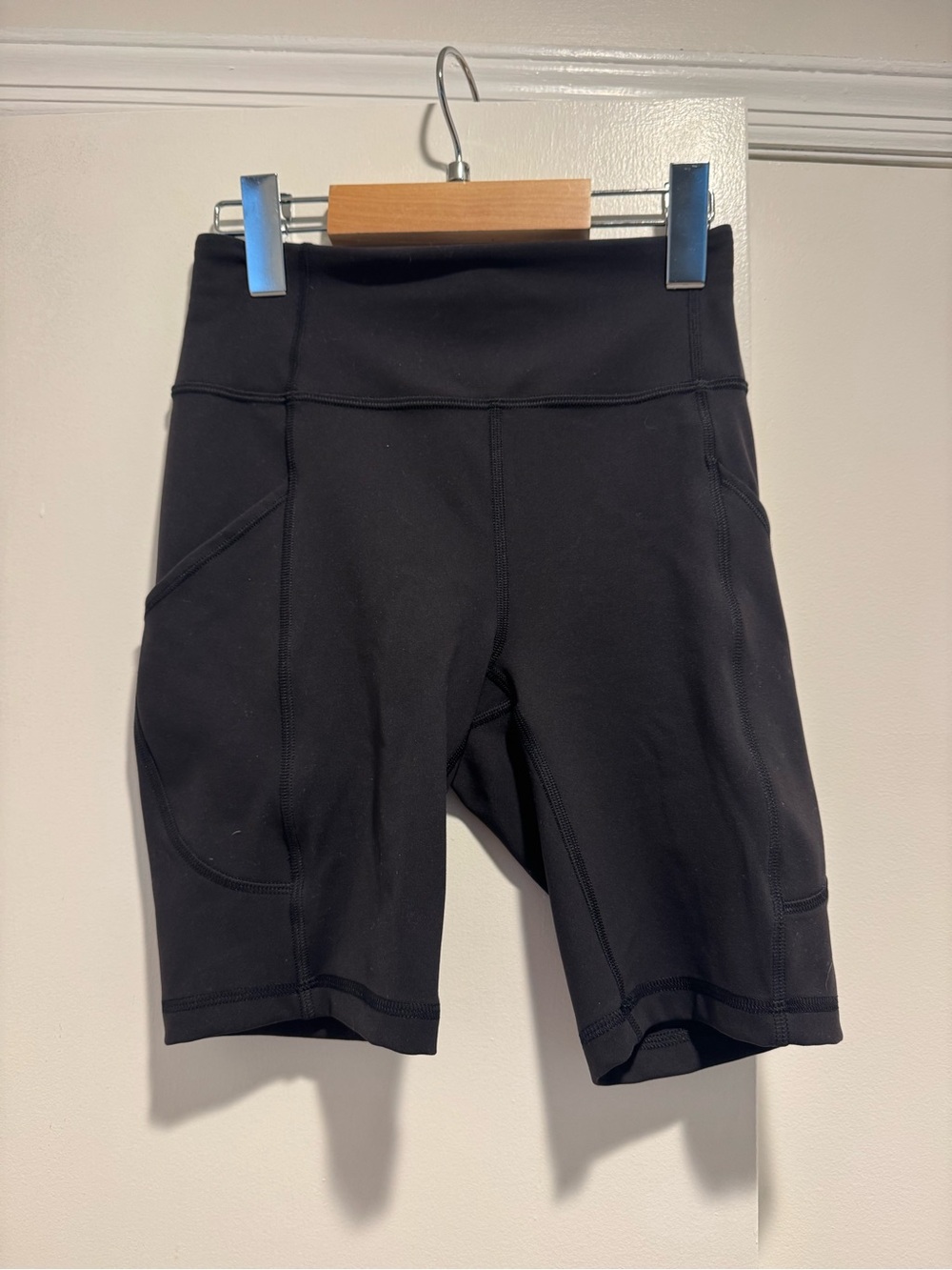 lululemon athletica Black High-Rise Bike Shorts with Side Pockets Size 4